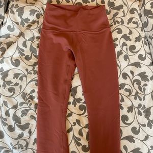 Lululemon Wunder Train in Brier Rose Size 4